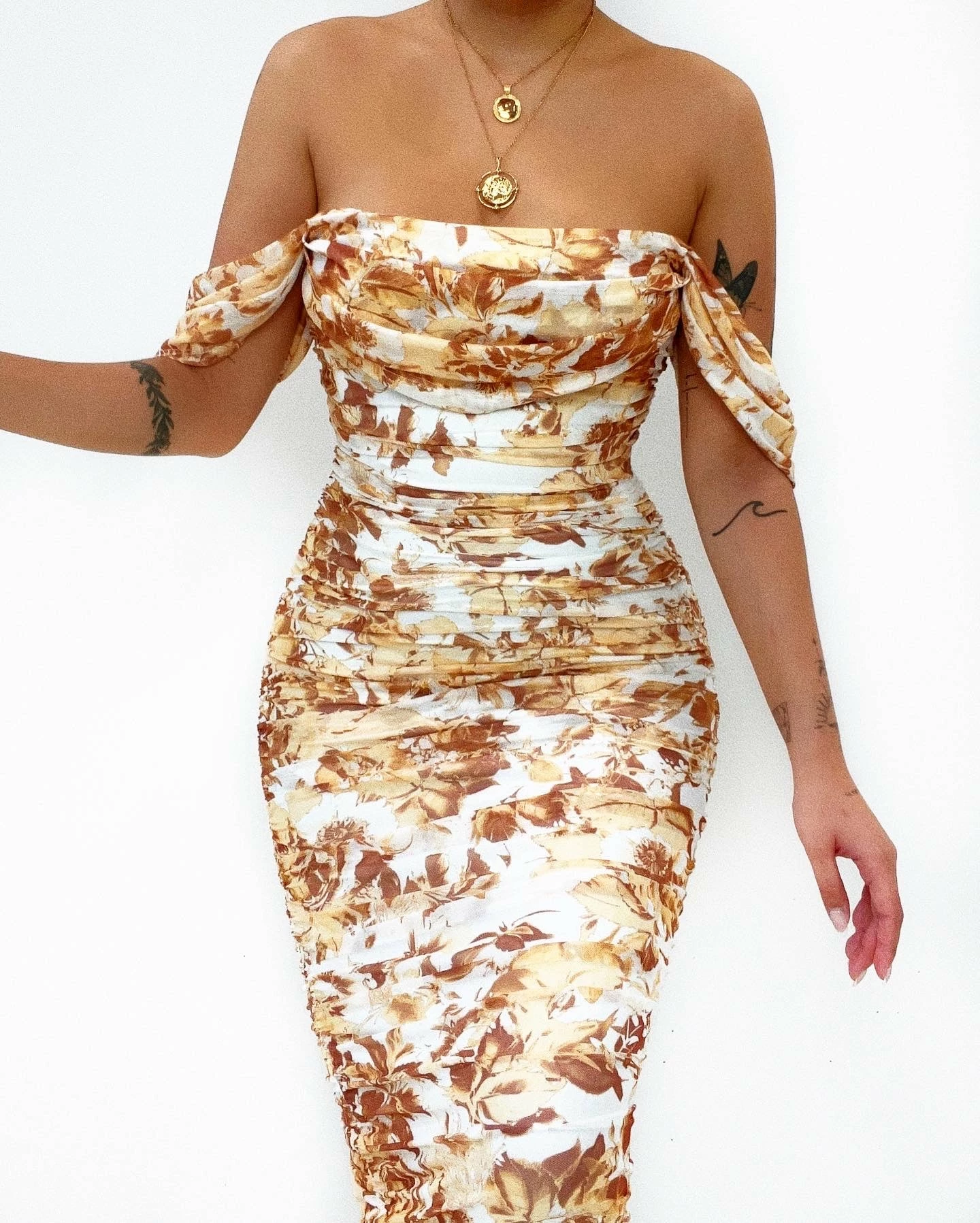 Kameli Boutique Wrenley Floral Midi Dress 3 Kameli Boutique Wrenley Floral Midi Dress