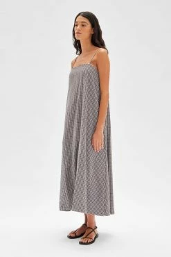 Assembly Label | Tully Dress - Cocoa Seersucker Check -Kameli Shop 450f792603e24a0785ee7e35de54dcb2 1120x 76e7a604 6397 4df5 b742 3a13d03b9bf9