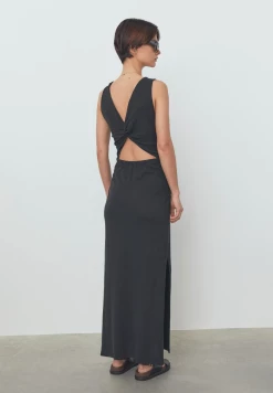 Viktoria & Woods | Miami Dress - Black -Kameli Shop ScreenShot2022 11 21at3.58.05PM