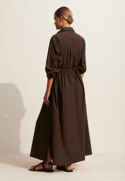 Matteau | Drawcord Shirt Dress - Carob -Kameli Shop The Drawcord Shirt Dress Carob 4 5000x b16cd3c6 e1ce 4c54 ab06 4a28c9fb3eaa