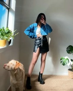 Kameli Boutique Keana Denim Jacket - Blue -Kameli Shop image 034ff171 5f36 4b69 9790 ecaffe8eb4ee