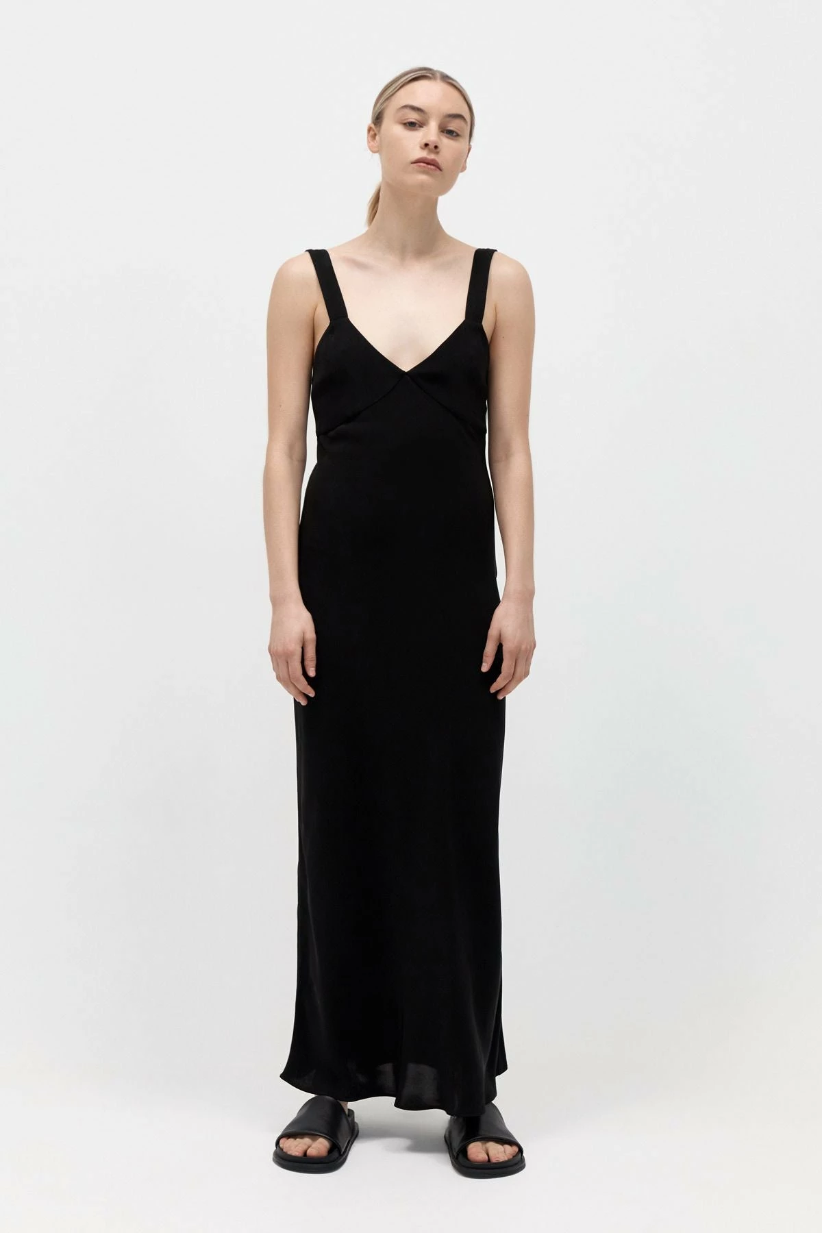 ST AGNI ST. AGNI | Ring Detail Maxi Dress - Black 4 ST AGNI ST. AGNI | Ring Detail Maxi Dress - Black - Image 2