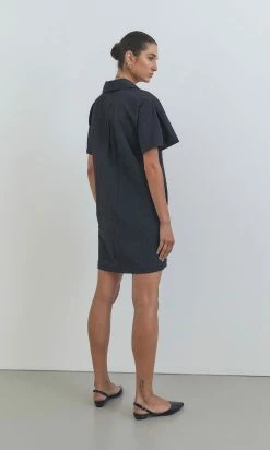 Viktoria & Woods | Expression Dress - Black -Kameli Shop vw aug01 day124903 5000x 485ea685 95a5 445d b3fe 22e8c48961fb