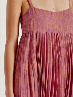 Juliette Hogan | Bella Pleat Dress - Bubble Gum -Kameli Shop w JH 22.04 GC Bella Pleat Dress Bubble Gum 899 04 2048x 3730ff3d 26ee 4725 ad20 ec1ca7b30b89